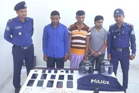 ফরিদপুরে ভুয়া পুলিশ চক্রের তিন সদস্য আটক