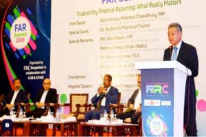 Finance Minister calls for ‘self-regulation’ of accountants to ensure transparency and accountability in the financial sector