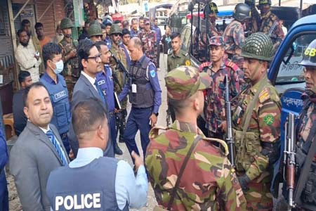 সেনা-পুলিশের যৌথ মহড়া