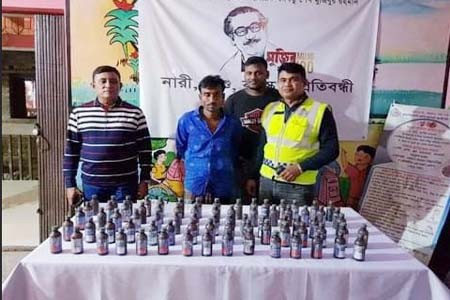 শার্শায় ফেনসিডিল সহ একাধিক মাদক মামলার আসামি আটক
