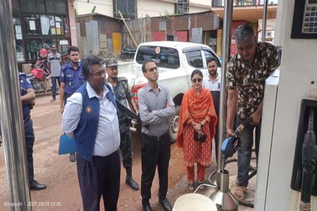 কারচুপি হাতেনাতে ধরা