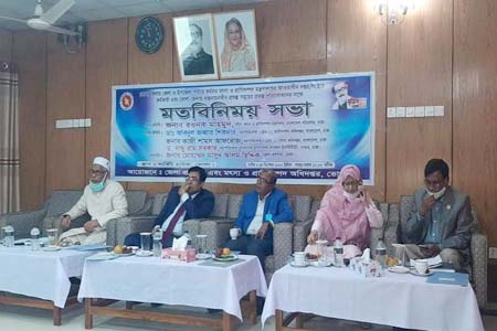 ভোলায় উন্নয়ন কাজ পরিদর্শন ও কর্মকর্তাদের সাথে মতবিনিময় করলেন মৎস্য ও প্রাণিসম্পদ সচিব