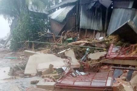 বন্যাকবলিত এলাকায় ধ্বংসযজ্ঞ