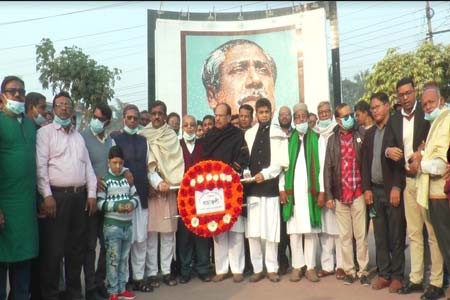 বঙ্গবন্ধু স্বদেশ প্রত্যাবর্তন দিবসে শোভাযাত্রা ও ম্যুরালে পুষ্পার্ঘ