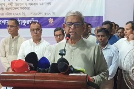 দেশে জ্বালানি তেলের কোনো সংকট নেই, কৃত্রিম সংকট সৃষ্টি করা হয়েছে - মির্জা ফখরুল