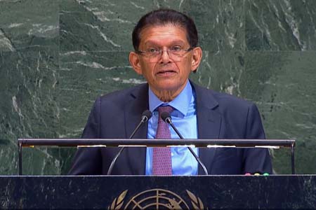 বৈশ্বিক দাসত্ব ও শোষণ