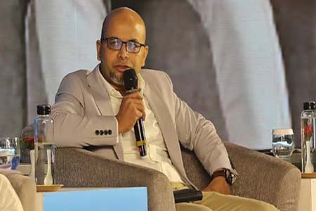 ফয়েজ আহমদ তৈয়্যবের বিরুদ্ধে অভিযোগ