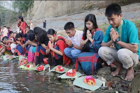 মানবিক ঐক্যের সুর