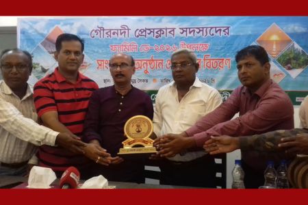 গৌরনদী প্রেসক্লাবের ফ্যামিলি ডে-২০২৬ উপলক্ষে সাংস্কৃতিক অনুষ্ঠান ও পুরস্কার বিতরণী