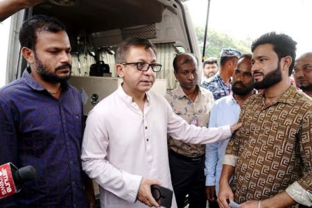 বাহরাইনে নিহত প্রবাসী বাংলাদেশি গিরিশ চন্দ্র সূত্রধরের মরদেহ দেশে পৌঁছেছে