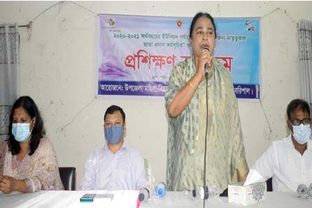 গৌরনদীতে মাতৃত্ব ভাতাভোগীদের প্রশিক্ষণ কর্মশালা