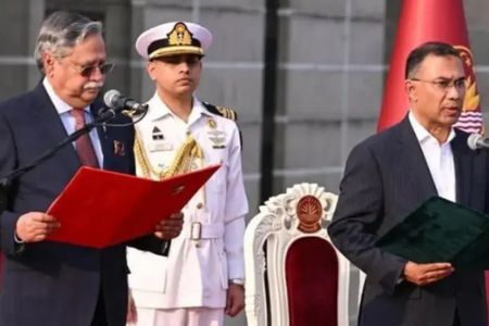 সরকারের দুই মাস পূর্তি উপলক্ষ্যে শনিবার বিকেলে সংবাদ সম্মেলন