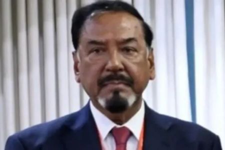 কাতার থেকে দেশে ফিরেছেন স্পিকার