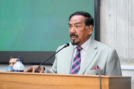 জনমুখী শাসন ব্যবস্থার মাধ্যমে জনগণের আস্থা বিনির্মাণে কাজ করছে সংসদ – স্পিকার