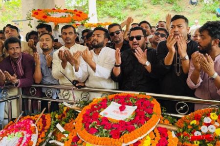 বাংলাদেশে দুষ্কৃতিদের রাজনীতির অধিকার নাই - ভূমি ও পার্বত্য প্রতিমন্ত্রী ব্যারিস্টার মীর হেলাল