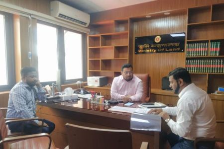 সরকারের এক ইঞ্চি জমির রাজস্ব ফাঁকি দেওয়ার সুযোগ দেওয়া হবে না: ভূমি প্রতিমন্ত্রী