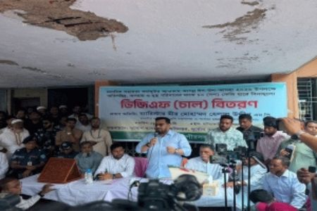 অপরাধীর কোনো দল নেই, দলের কেউ অপরাধে জড়ালে আইন হবে ১০ গুণ বেশি শক্তিশালী: প্রতিমন্ত্রী মীর হেলাল উদ্দীন
