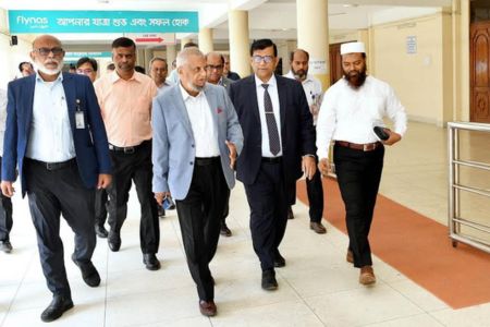 ১৫ বছরের কমবয়সী ও দূরারোগ্য ব্যাধিতে আক্রান্ত ব্যক্তিরা হজে যেতে পারবে না