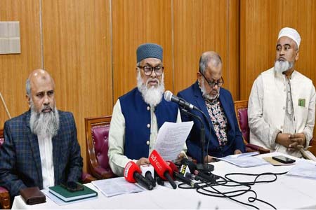 ইবাদতবান্ধব ধর্মীয় আবহ