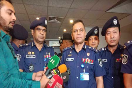 নিশ্চিন্তে দুর্গাপূজা উদযাপন করতে পারবেন সনাতন ধর্মাবলম্বীরা-আইজিপি