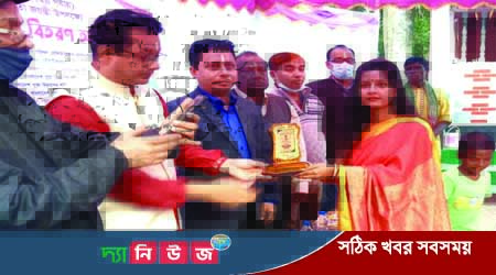 মৌলভীবাজার শ্রীগীতা শিক্ষাঙ্গনের শ্রীগীতা বিতরণ অনুষ্ঠিত