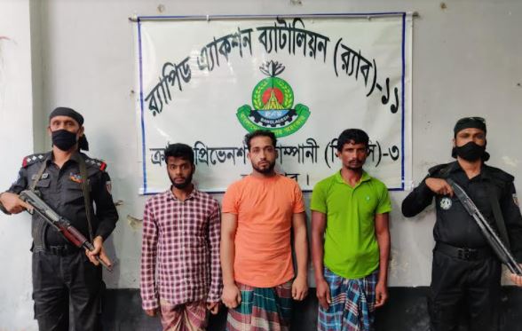 চাটখিলে ইয়াবাসহ ৩ মাদক কারবারি গ্রেফতার