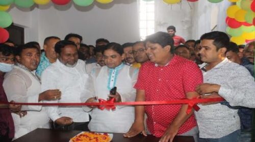 গৌরনদীতে চড়ুই ভাতি নামে একটি অত্যাধুনিক চাইনিজ রেষ্টুরেন্ট উদ্বোধন