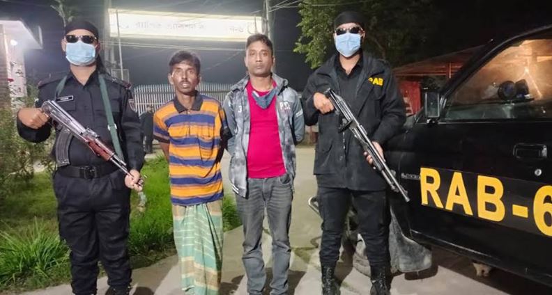 ঝিনাইদহের কোটচাঁদপুর থেকে গাঁজা ও ফেন্সিডিলসহ ২ মাদক ব্যবসায়ী গ্রেফতার