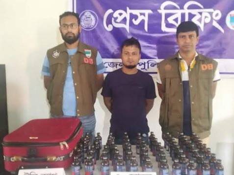 শার্শায় ফেনসিডিলসহ চিহ্নিত দুই মাদক ব্যবসায়ী আটক।