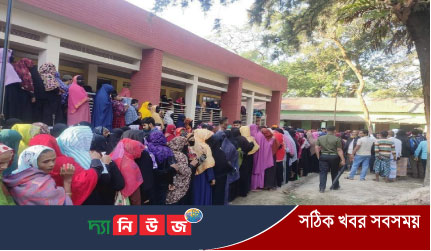 নোয়াখালীতে ৫ ইউপি ও ১ পৌরসভায় ভোট চলছে