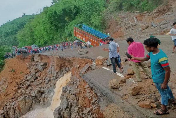 বন্যা ও ভূমিধসে আসাম ও মেঘালয়ে মৃত্যু বেড়ে পৌঁছেছে ৪২ জনে