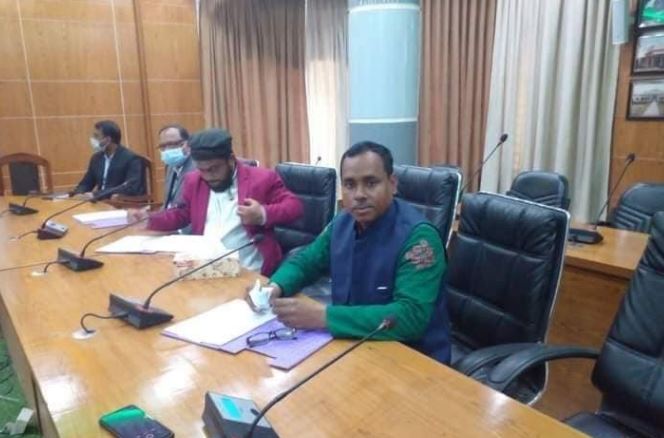 মধুখালীতে ইউনিয়ন পরিষদ নির্বাচনে নব-নির্বাচিত চেয়ারম্যানদের শপথ গ্রহন