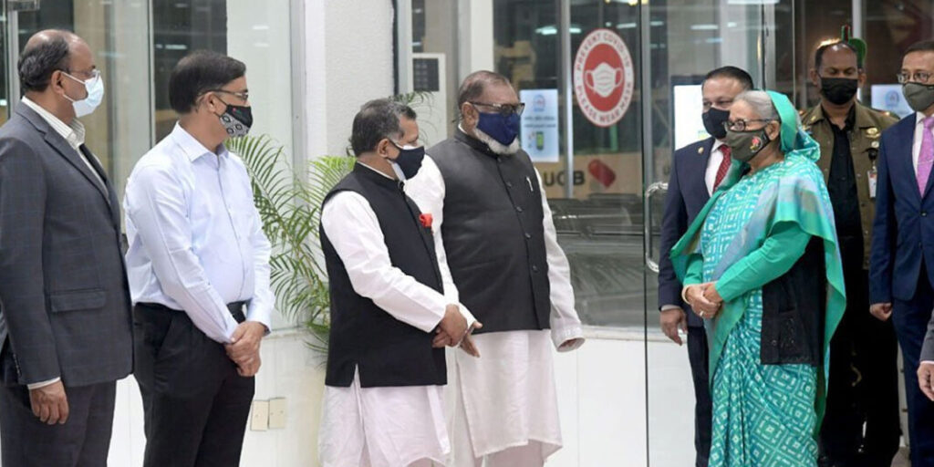 ইউএই সফর শেষে দেশে ফিরেছেন প্রধানমন্ত্রী শেখ হাসিনা