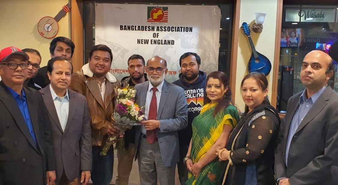 প্রবাসে দেশের বিরুদ্ধে অপপ্রচারকারীদের উপযুক্ত জবাব দিতে হবে - শ ম রেজাউল করিম