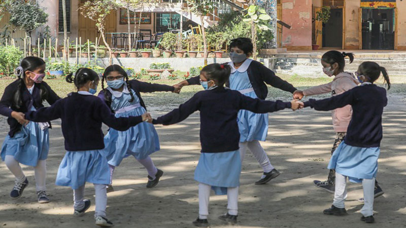 আজ থেকে পুরোদমে খুলল শিক্ষা প্রতিষ্টান