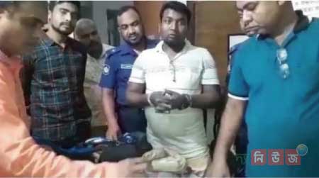 রুপা থেকে বেরিয়ে এল রুপা ও টাকা