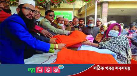 পঞ্চগড়ের বোদায় ৫০০ শীতার্তের মাঝে শীতবস্ত্র বিতরণ