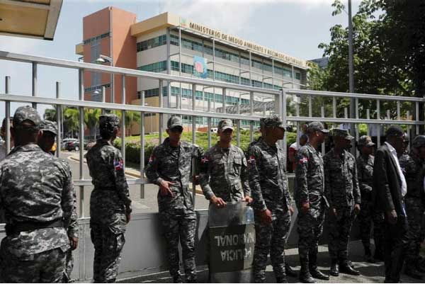 ডমিনিকান রিপাবলিকের পরিবেশমন্ত্রীকে তার কার্যালয়ে গুলি করে হত্যা