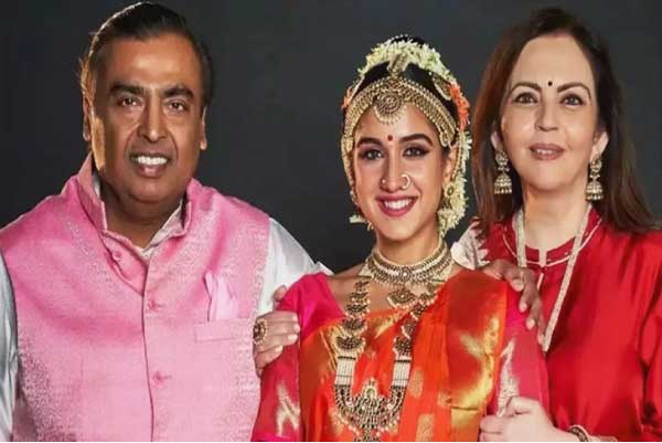 রাধিকা মার্চেন্ট আম্বানি পরিবারে হবু পুত্রবধূ