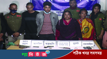 যশোরে তৃতীয় লিঙ্গের লাভলী হত্যায় ৪জন আটক, অস্ত্রগুলি উদ্ধার