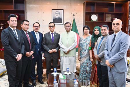 পররাষ্ট্রমন্ত্রীর সাথে ইন্দোনেশিয়ার রাষ্ট্রদূত ও আইওএম মিশন প্রধানের সাক্ষাত