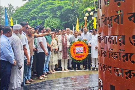 গণতন্ত্রকে প্রাতিষ্ঠানিক রূপ দিতে দৃঢ়প্রতিজ্ঞ সরকার