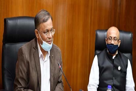 বিভ্রান্তি ছড়িয়ে জনগণের সাথে প্রতারণা করছে বিএনপি -তথ্যমন্ত্রী