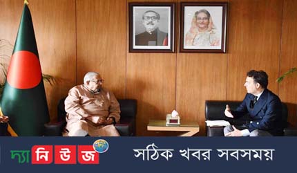 মানব পাচারের বিরুদ্ধে ‘জিরো টলারেন্স’ নীতি গ্রহণ করেছে সরকার -প্রবাসী কল্যাণ মন্ত্রী