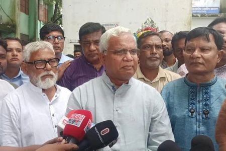 সৎ সাহস থাকলে পালিয়ে না থেকে আইনের মুখোমুখি হন – সমাজকল্যাণ মন্ত্রী