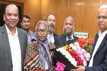 প্রধানমন্ত্রী তারেক রহমানের নেতৃত্বে সবাই মিলে দেশ গড়বো-সমাজকল্যাণ মন্ত্রী