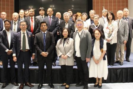 টোকিওস্থ বাংলাদেশ দূতাবাসে বাংলাদেশ-জাপান দ্বিপাক্ষিক বাণিজ্য ও বিনিয়োগ সহযোগিতা বৃদ্ধি সংক্রান্ত মতবিনিময় সভা অনুষ্ঠিত