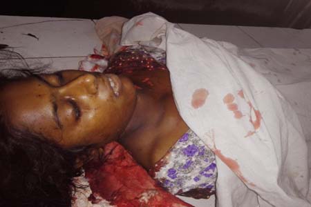 দুর্বৃত্তদের হাতে নারী খুন