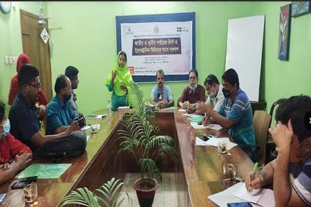 ঝিনাইদহে নারী ও কণ্যা শিশুর সহিংসতা প্রতিরোধে গণমাধ্যমের ভূমিকা বিষয়ক সংলাপ