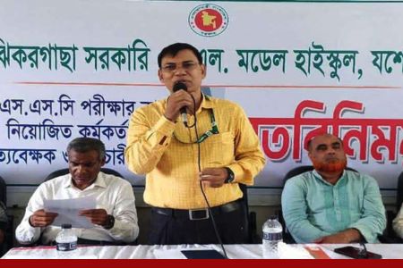 ঝিকরগাছা সরকারি এম.এল. মডেল হাইস্কুলে এস.এস.সি পরীক্ষা উপলক্ষে মতবিনিময় সভা